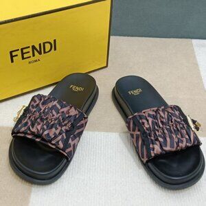 サンダル Fendi Embroidered Canvas Fendi Feel Slippers Fendi Feel Canvas Sandals From Shoes01top : r/DHgateVip